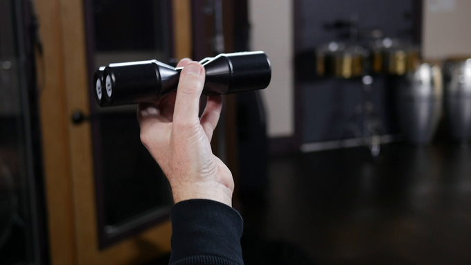 Luis Conte Shaker, Live, Black video